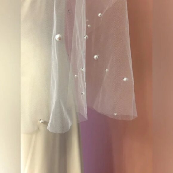 Short Pearl Beaded Short Wedding Veil main image 7